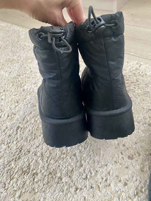 Жіночі черевики демісезонні