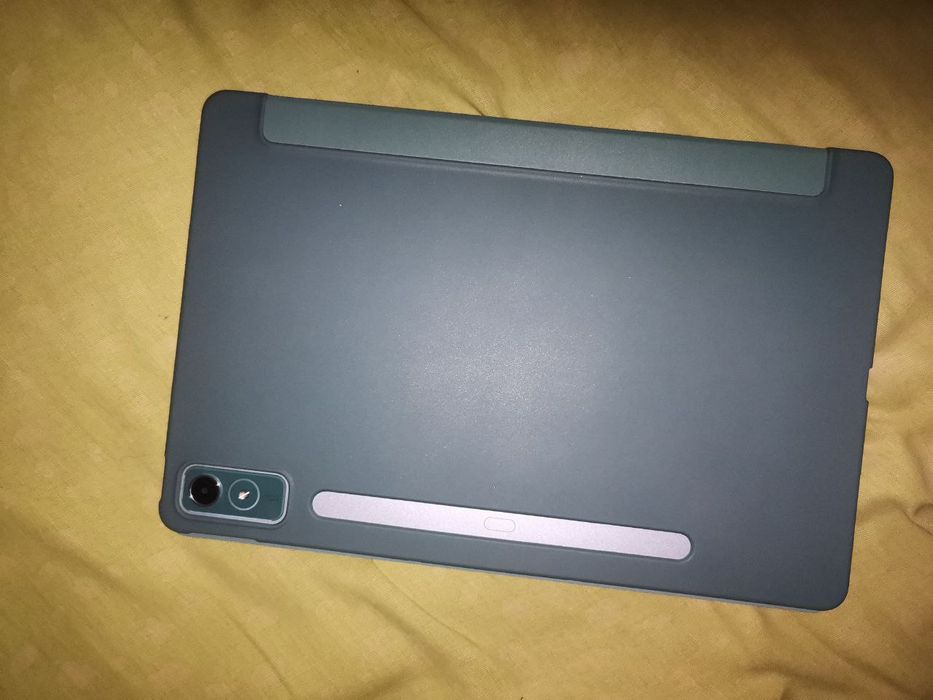 Продам планшет. Lenovo Xiaoxin Pad Plus 12.7  з високоякісним дисплеєм