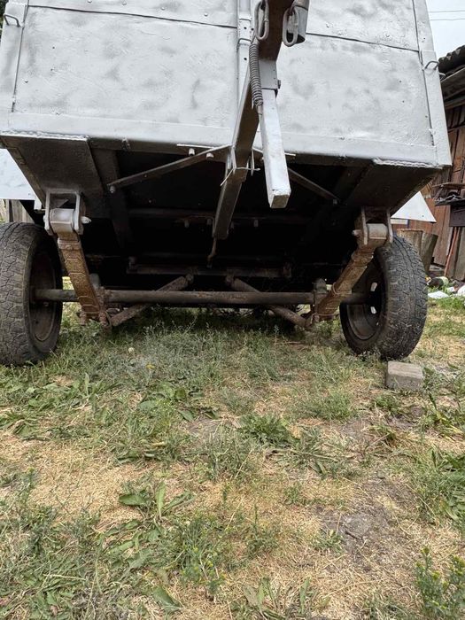 Причеп до автомобіля