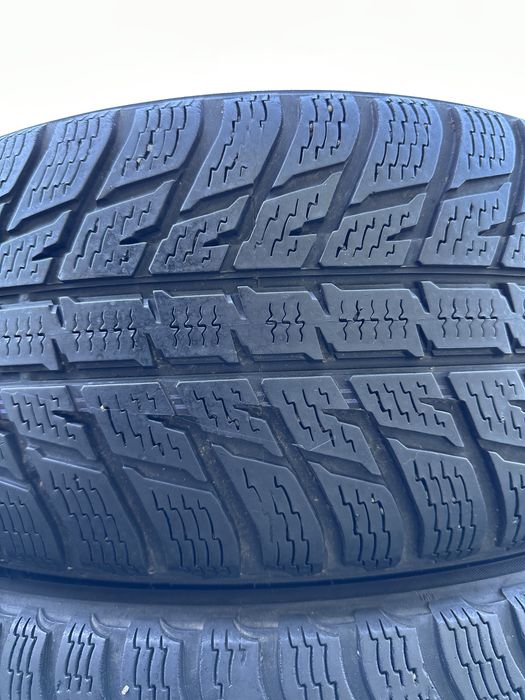 225/55/18 Nokian WR suv 3