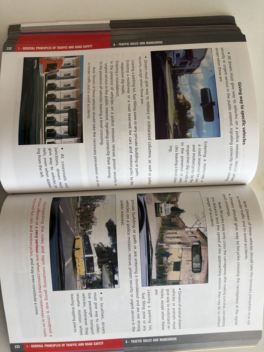 Livro /Book HIGHWAY CODE  english