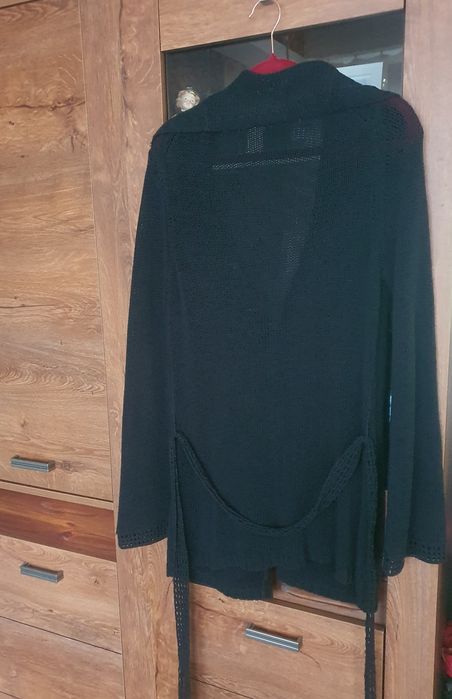 Sweter z paskiem