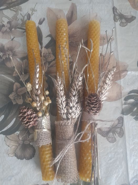 Воскові стрітенськи свічки