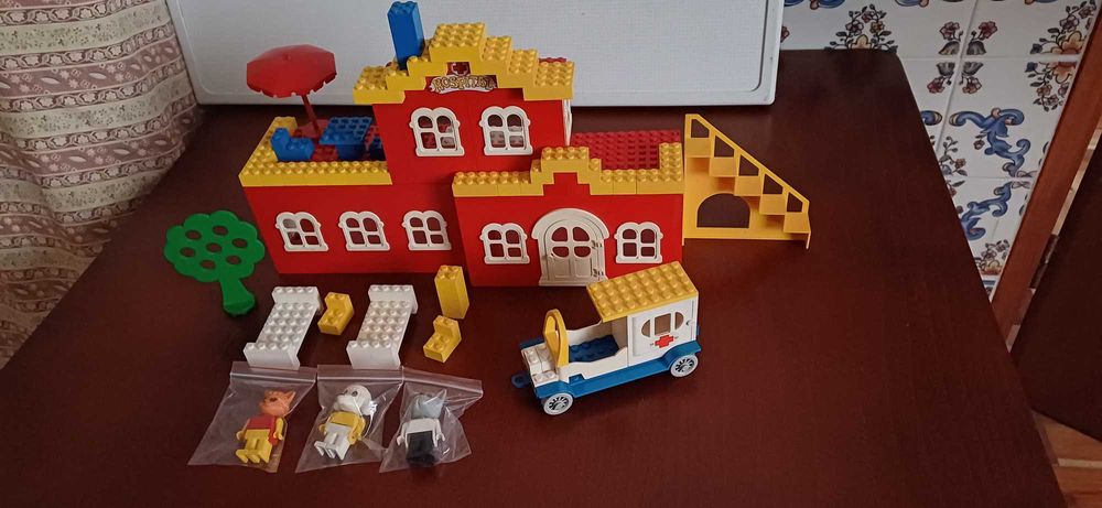Lego Fabuland 347 Hospital Parque das Nações •