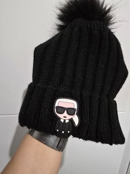 Czapka dziecięca  z bimbołem 3-5 lat