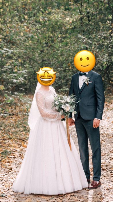 Продам весільну сукню