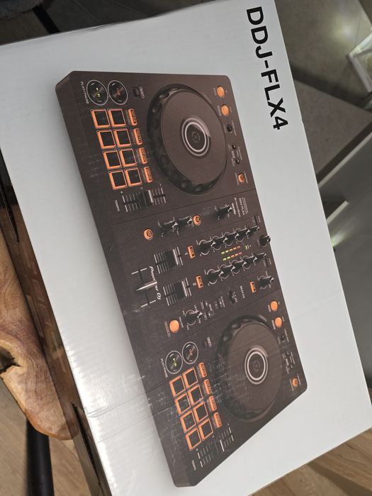 Konsola DDJ FLX 4 - jak nowa!