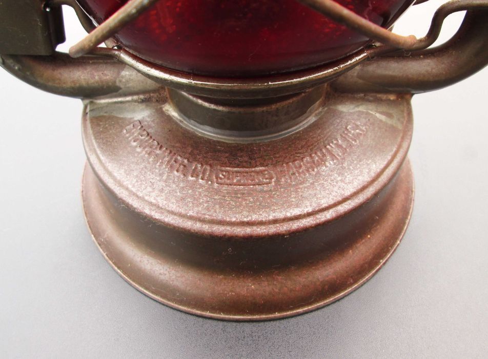 Antiga Lanterna a Petróleo com Vidro VERMELHO dos Caminhos de Ferro