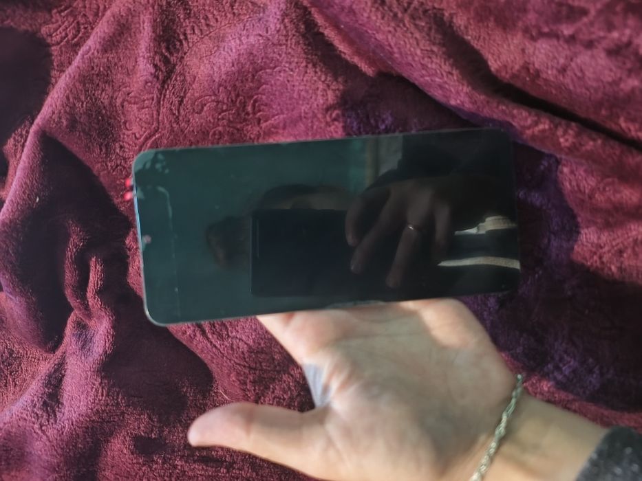 Продам дисплей Realme 5-5i