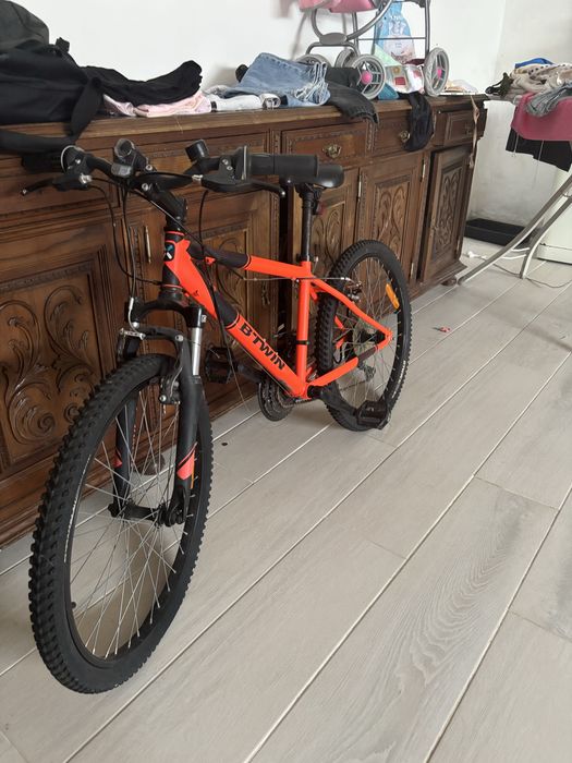 Bicicleta B’TWIN em super bom estado!!