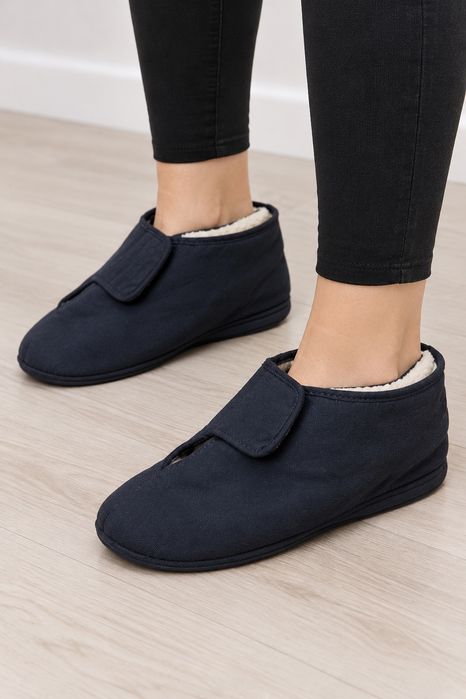 Специализированная ортопедическая обувь бренда cosyfeet
