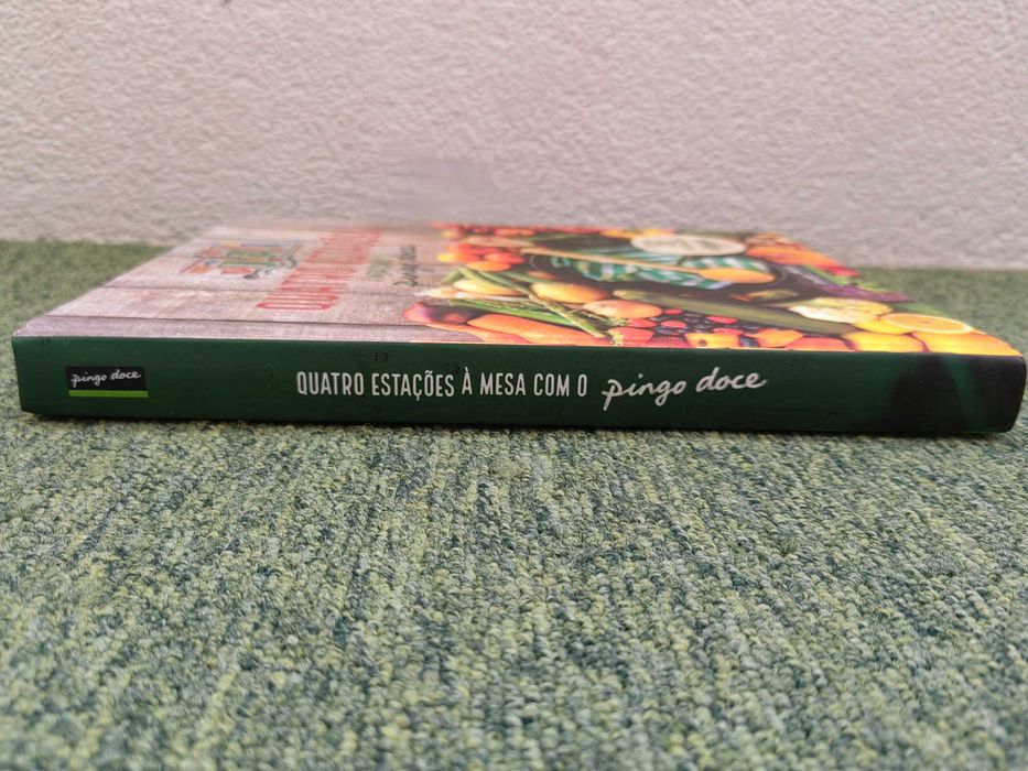 Livro "À Mesa com o Pingo Doce - Quatro Estações"