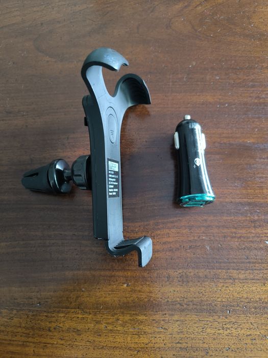 Isqueiro carregador de carro USB/Suporte para telemóvel carro