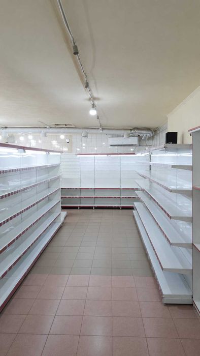 Оренда приміщення площею 75 м.кв по проспекту Будівельників.