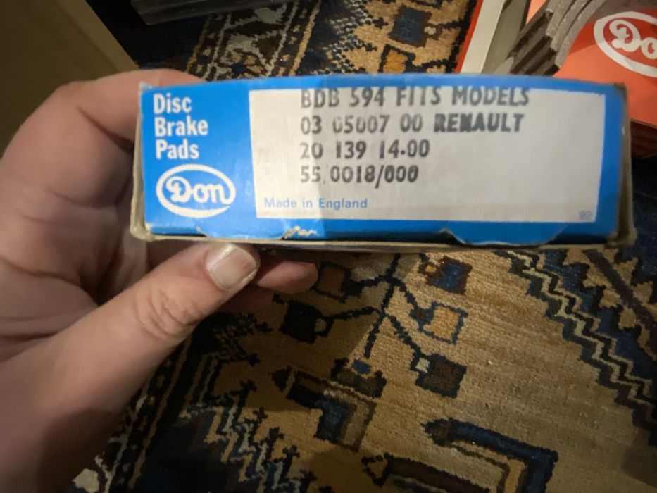 Lote de material diverso para Renault anos 80