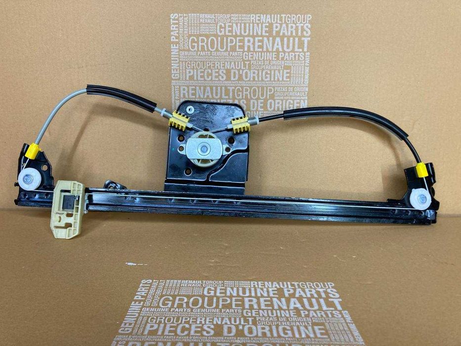 Склопідйомник передній правий на Renault Grand Scenic 2 Гранд Сценік 2