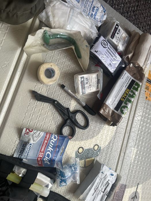 Аптечки військові тактичні