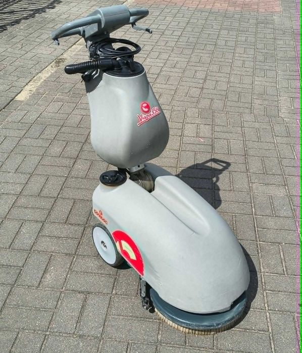 Comac Vispa 35B  - szorowarka, myjka