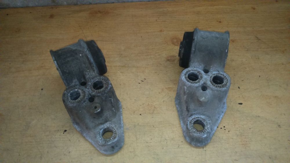 Audi a6 c5 passat b5 Superb tuleja lapa poduszka belki tyl lewa prawa