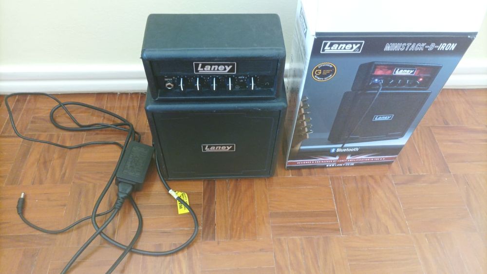 Laney Ministack-B-Iron + cabo de alimentação
