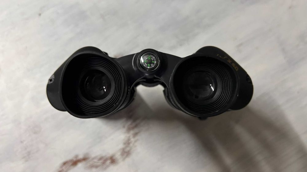 Binóculos – Compactos e em Bom Estado