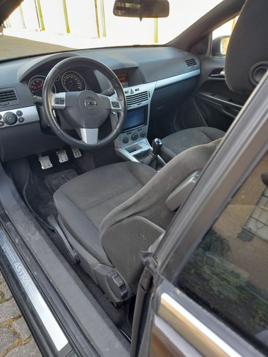 Opel astra cabrio 2009