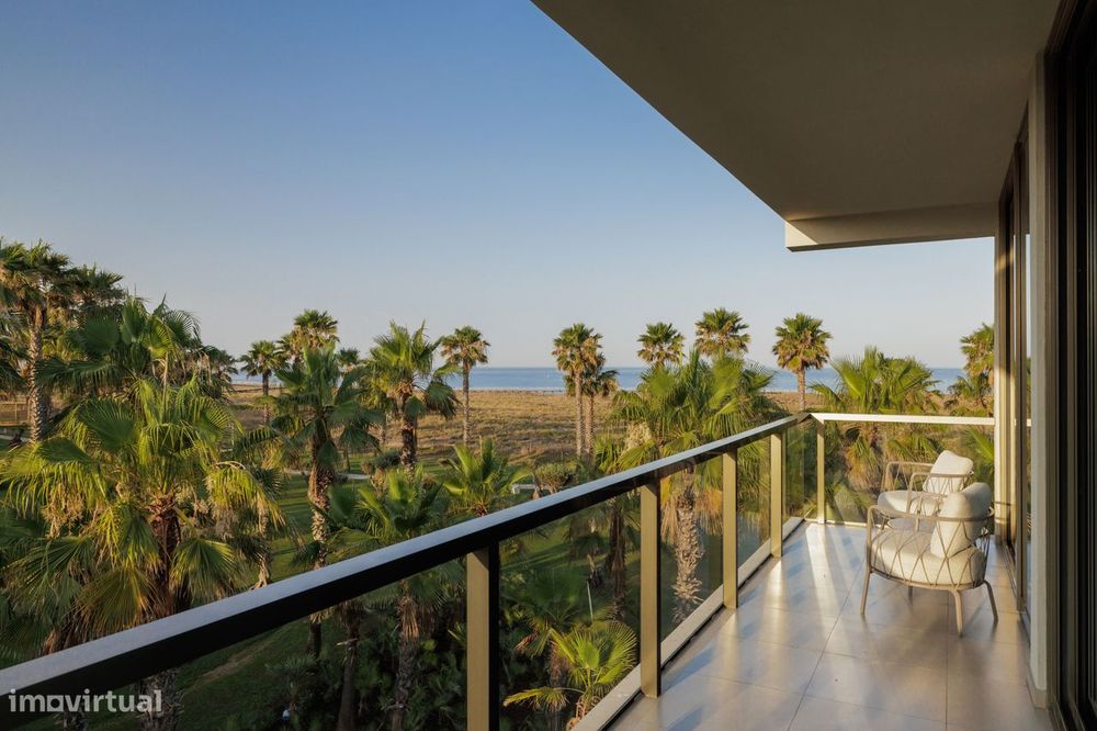 Apartamento T3 à venda com acesso direto à praia dos Salgados, Algar