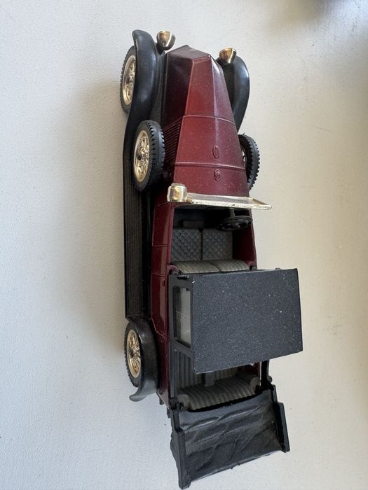 Моделька Renault 40cv 1926solido