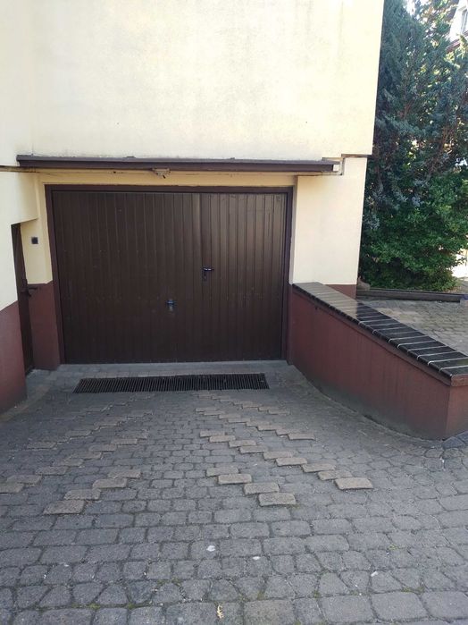 Wynajmę lokal na cele magazynowe w Konstancinie przy ulicy Lipowej