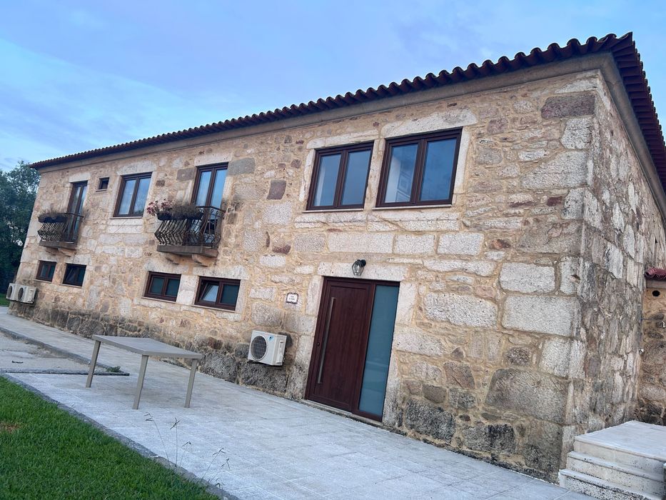 Arrenda -se excelente apartamento, localizado a 10 minutos entre de Braga e de Barcelos