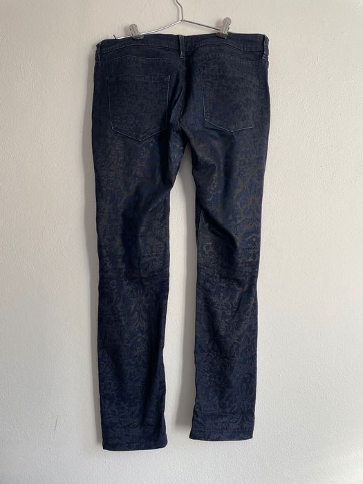 Calças ganga escuras