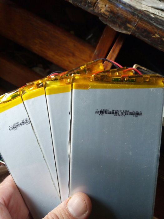 Аккумулятор 4000 ма/ч  павербанка планшета