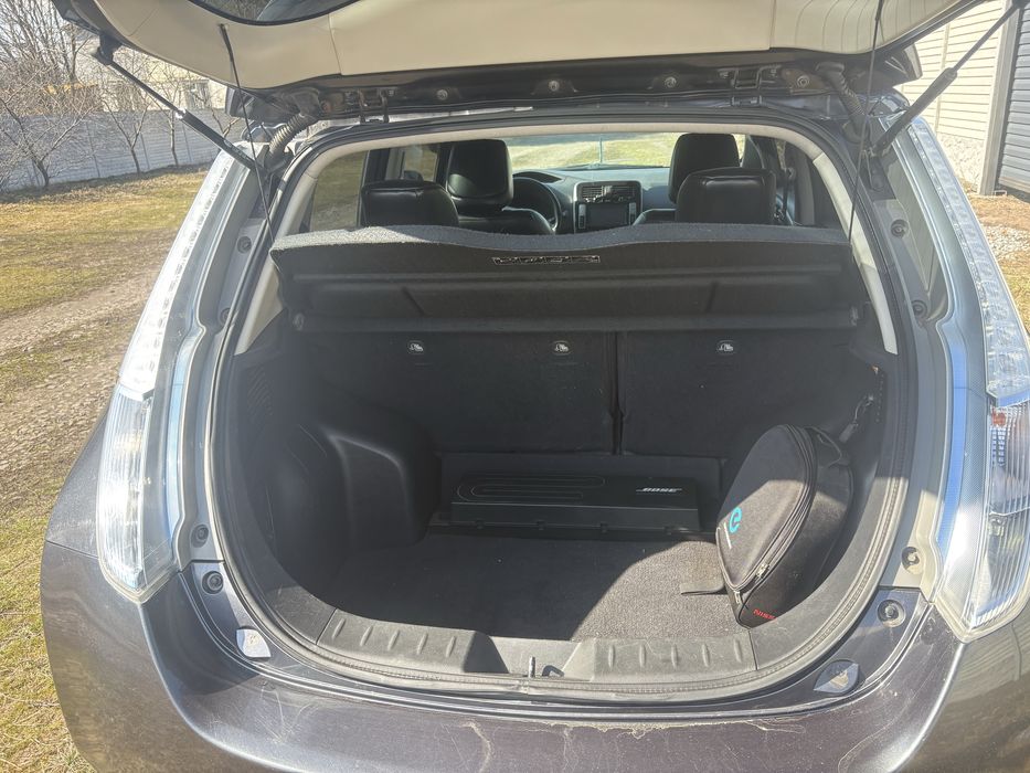 Nissan leaf 2013р.