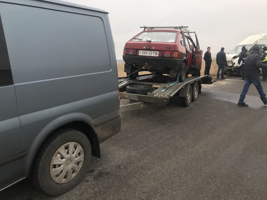 Евакуатор 24/7 Цілодобово Перевезення вашого авто Эвакуатор по Україні