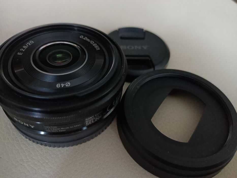 O Sony SEL 20 2.8 stan bardzo dobry