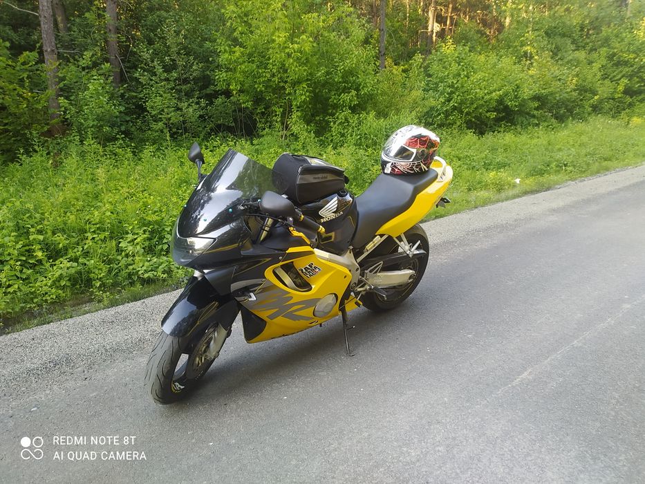 Honda CBR 600 F4