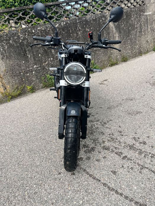 Husqvarna svartpilen 125 (11kw)
