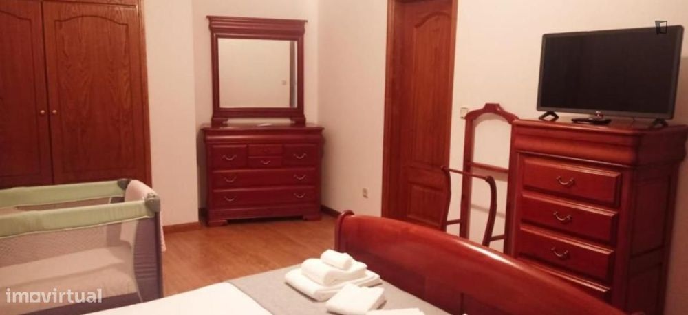 Casa com 3 quartos - localizado em Braganca