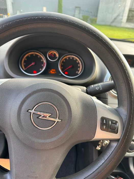 Opel Corsa D 1.2 Gasolina