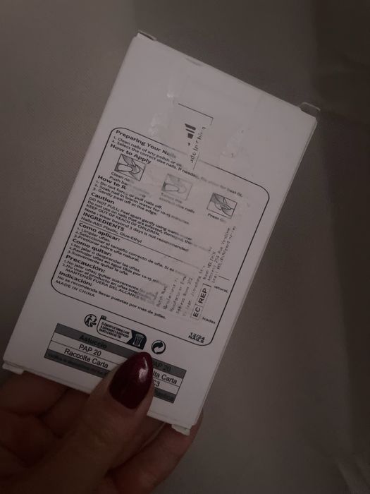 Paznokcie sztuczne Temu