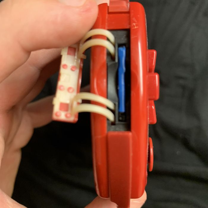 Продам PSP-2000 (Red)