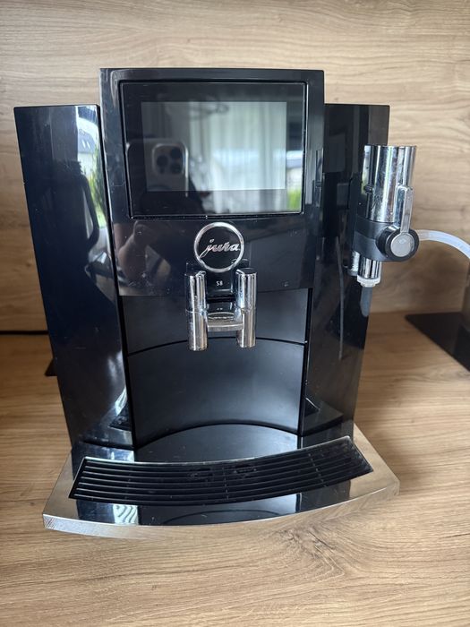 Jura S8 ekspress 1570 kaw zrobionych