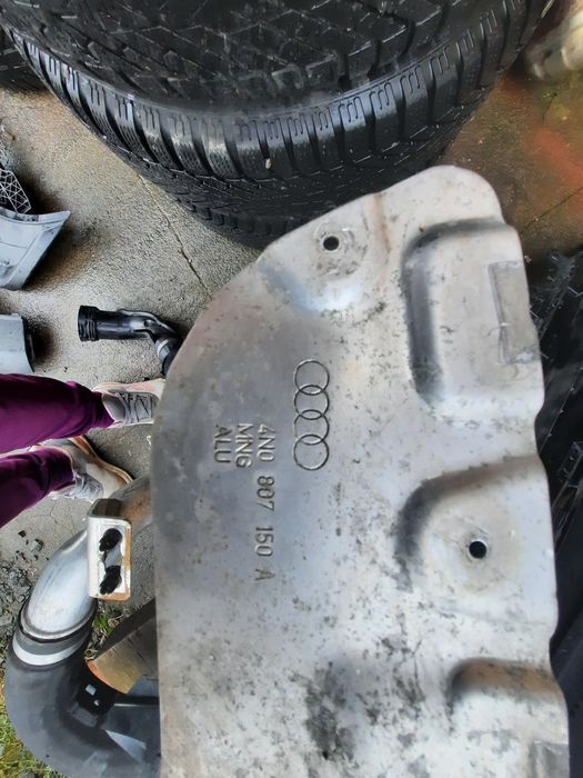 Wzmocnienie pasa przedniego Audi A8 D5
