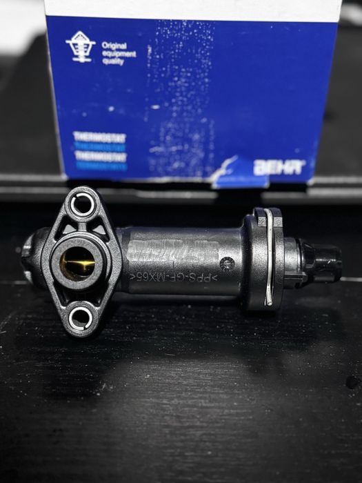 Termóestato EGR  MAHLE(E46,E39,E38,E65,E66,E67)