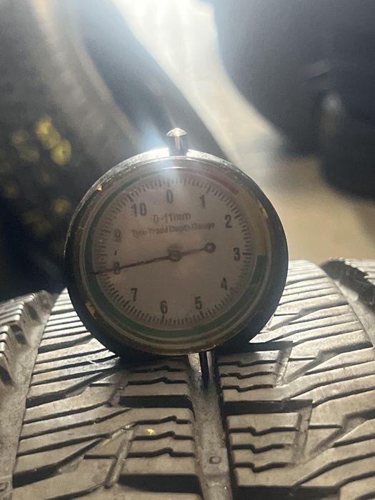 *Opony Continental 215/60/17C para