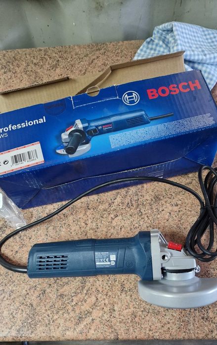 Bosch Rebarbadora GWS 700