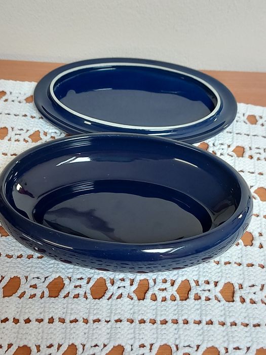 Caixa e cinzeiro em porcelana azul cobalto