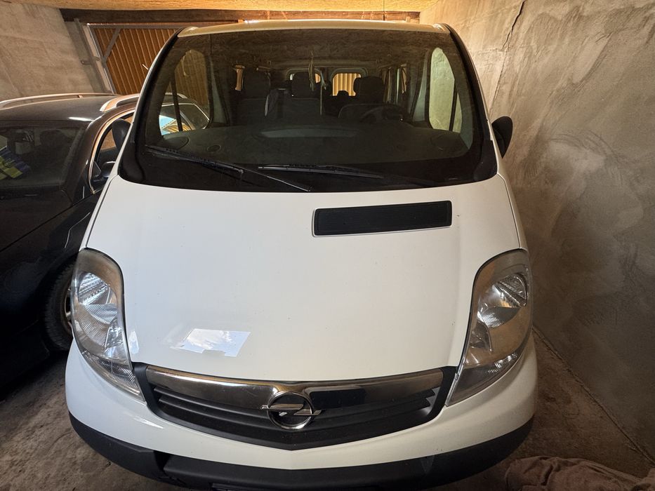 Продам опель віваро