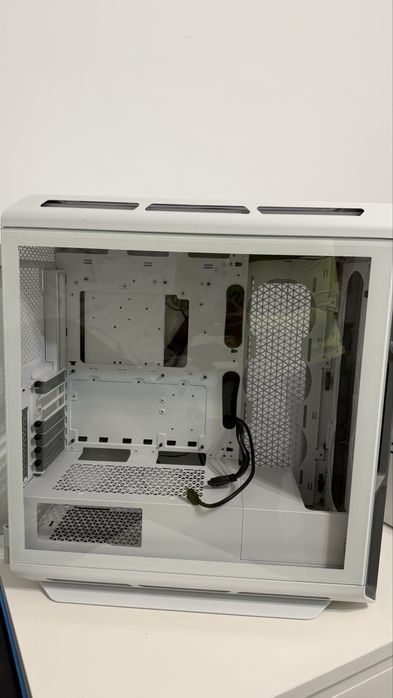 Corsair iCUE 5000T RGB Tempered Glass Branca