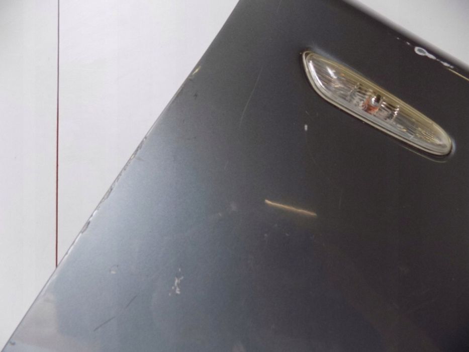 BMW 1 E87 błotnik Prawy - 5084